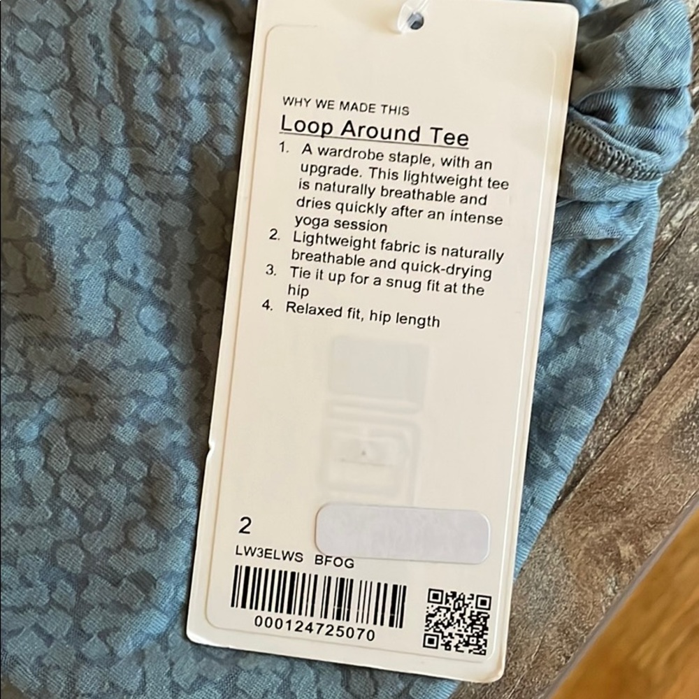 Lululemon Loop Around Tee Size 2 - Picture 2 of 5